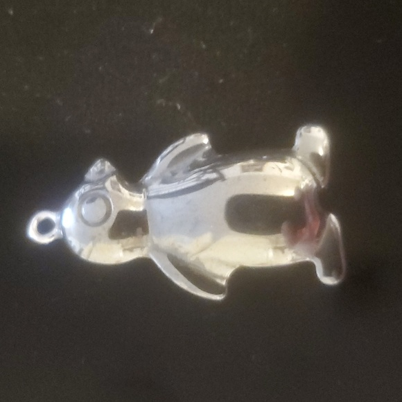 New Hand Carved Hematite Penguin Pendant. - Picture 10 of 11